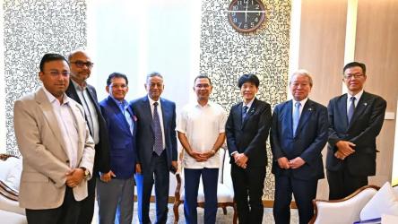 প্রধানমন্ত্রীর সঙ্গে জাপানি প্রতিনিধি দলের সাক্ষাৎ
