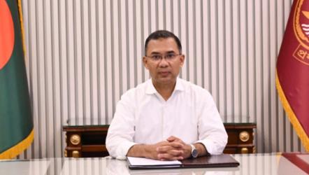 সরকারি অনুষ্ঠানের ব্যানার-বিলবোর্ডে প্রধানমন্ত্রীর ছবি ব্যবহার নিষিদ্ধ