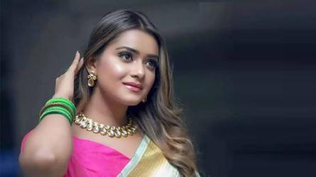 আত্মসমর্পণ করে জামিন পেলেন অভিনেত্রী তানজিন তিশা