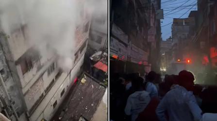 রাজধানীর বংশালে গোডাউনে আগুন