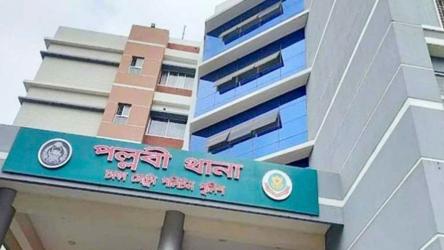 ইয়াবাসহ পল্লবী থানার এএসআই শফিকুল গ্রেফতার