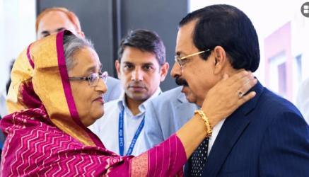 আমার অনুপস্থিতিতে আওয়ামী লীগের সভাপতি শেখ সেলিম: দ্য ওয়ালকে শেখ হাসিনা